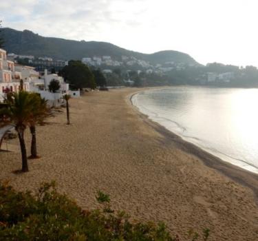 Camí de Ronda de Roses a Cala Montjoi