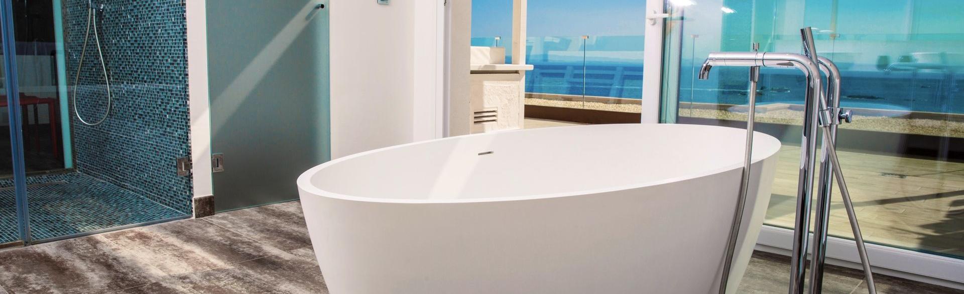 Bathtub with sea views - Penthouse Suite - Hotel Vistabella