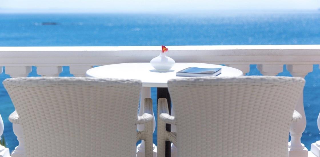 terrassa amb vistes al mar