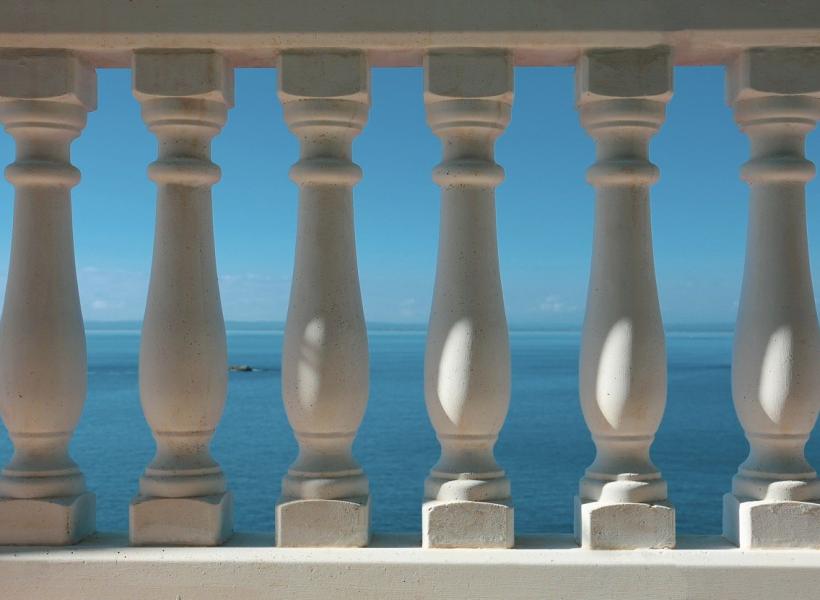 Terrasse avec vue sur la mer