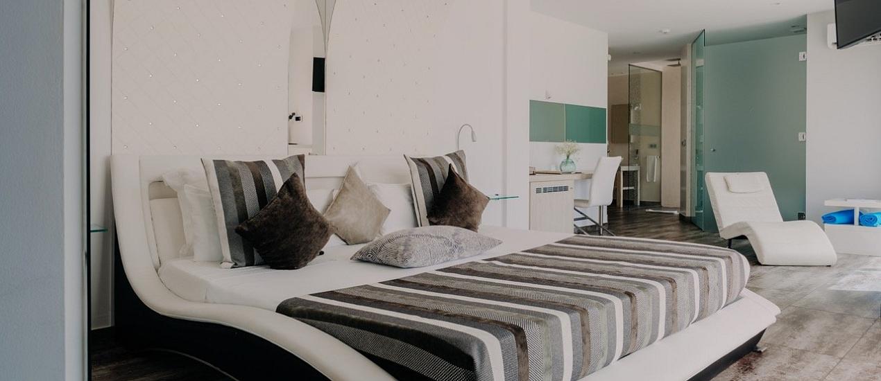 Penthouse Suite with panoramic view